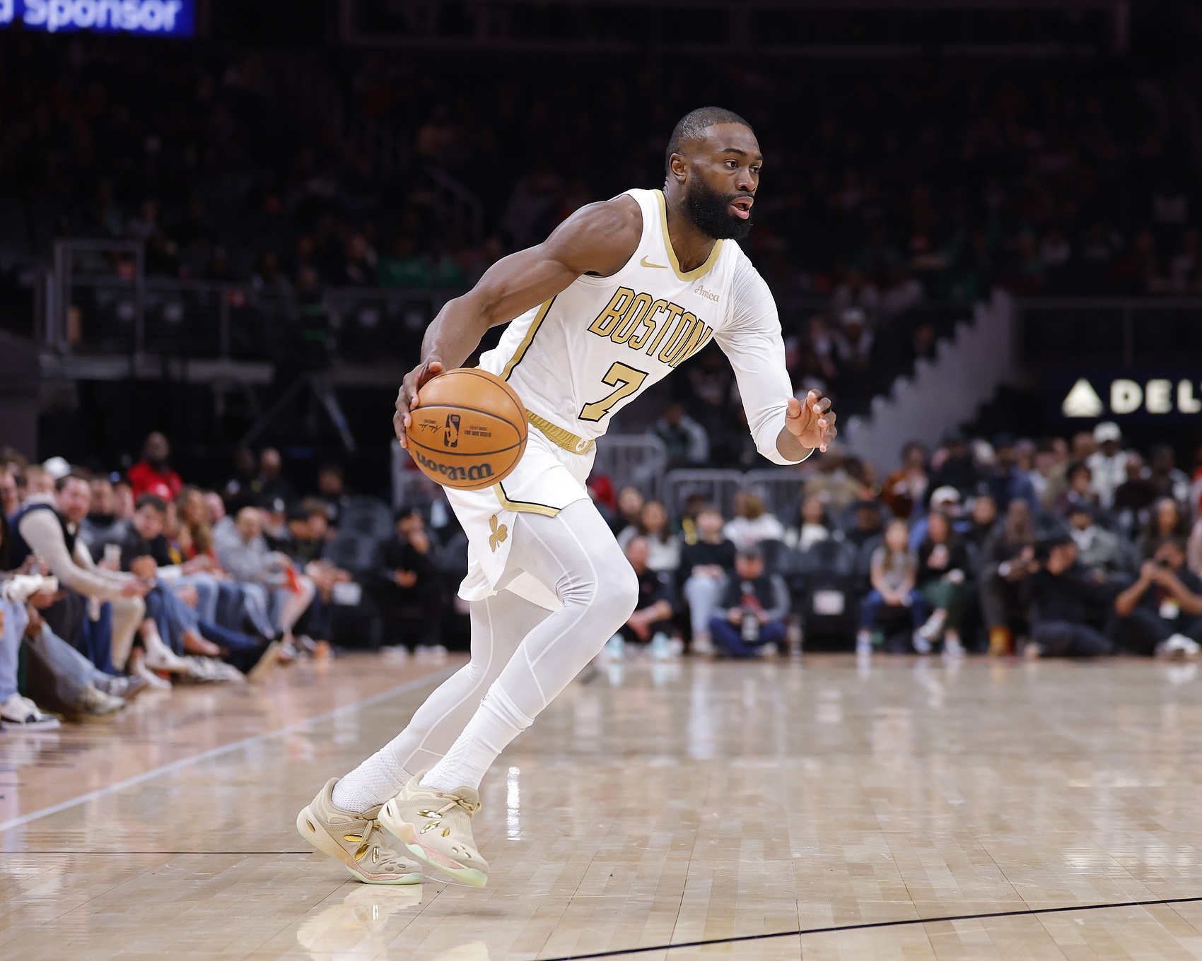 kaiyun-豪斯：曾以为绿军会打附加赛 布朗证明自己是最好的攻防一体球员